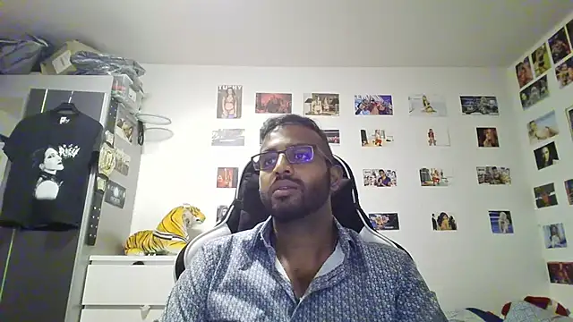 Snapshot of xXxChrisKissxXx chatting on July 28, 11:26 pm xXxChrisKissxXx online show from July 28, 11:26 pm
