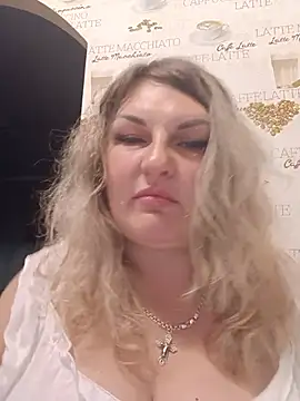 Snapshot of Olena19871 chatting on July 26, 7:21 pm Olena19871 online show from July 26, 7:21 pm