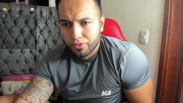 mrloganfuck1 online show from March 28, 12:32 am