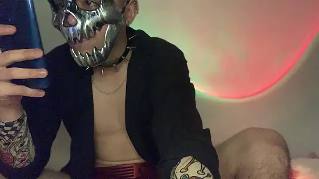 Knox Black online show from August 5, 11:06 pm