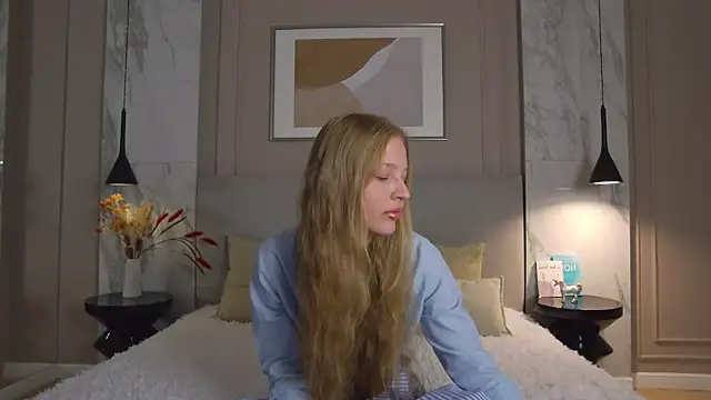 Aurora Bennett online show from July 30, 7:51 am