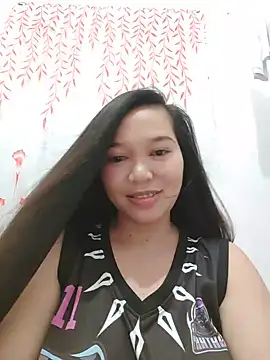 Snapshot of sassygirl20 chatting on August 1, 1:05 am sassygirl20 online show from August 1, 1:05 am