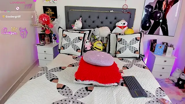 Snapshot of sticksex_candy chatting on April 29, 7:20 pm sticksex candy online show from April 29, 7:20 pm