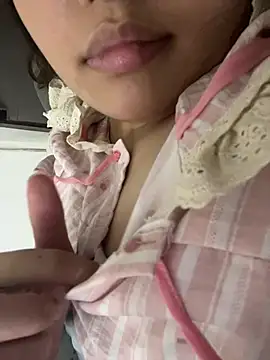 Snapshot of Miu_xinhh chatting on July 30, 9:52 am Miu xinhh online show from July 30, 9:52 am
