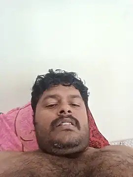 Snapshot of yourmlll chatting on July 31, 8:14 am yourmlll online show from July 31, 8:14 am