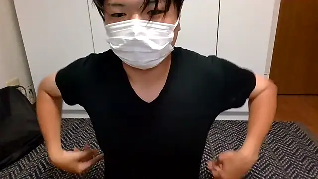 naoto 22 online show from August 3, 12:32 pm