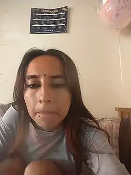 Snapshot of LunyLux chatting on August 5, 5:05 pm LunyLux online show from August 5, 5:05 pm