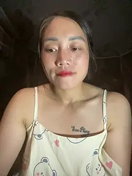 Snapshot of Chiip-bong chatting on August 4, 4:09 pm Chiip-bong online show from August 4, 4:09 pm