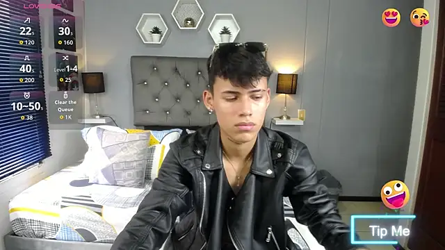 Snapshot of asbeel_grygory_ chatting on August 4, 6:43 pm asbeel grygory online show from August 4, 6:43 pm