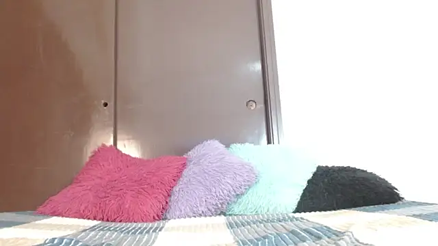 Snapshot of Sofia_clarkson chatting on August 4, 1:03 pm Sofia clarkson online show from August 4, 1:03 pm