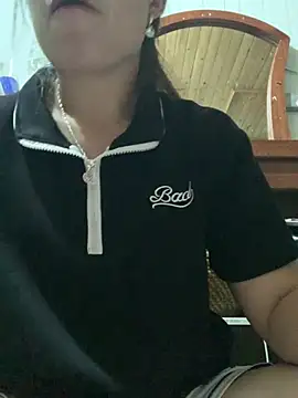 -LauraSexy- online show from August 4, 12:30 pm