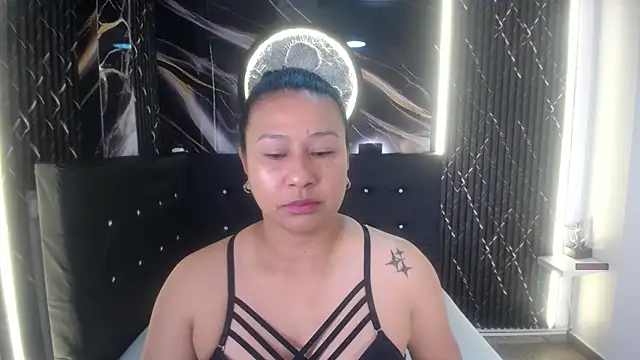   Serena online show from August 5, 1:03 pm