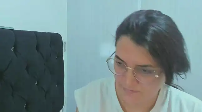 MARILYN GARCIA online show from December 11, 7:57 pm