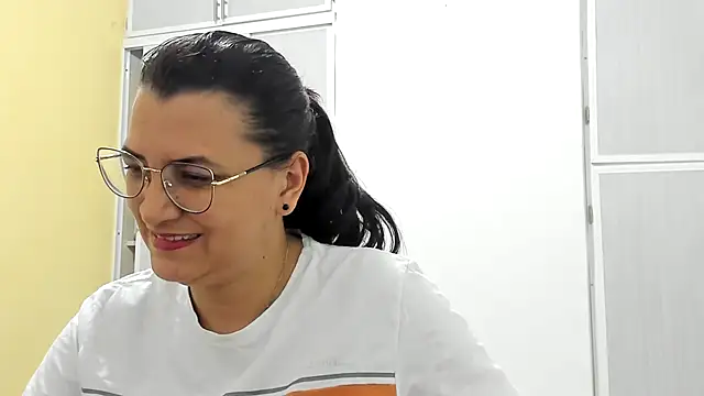 MARILYN GARCIA online show from March 15, 10:33 pm