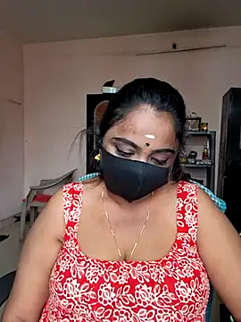 Lovely-Jeni online show from August 6, 4:58 am