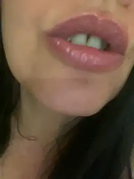 Snapshot of Azzurra1234 chatting on December 8, 3:35 pm Azzurra1234 online show from December 8, 3:35 pm