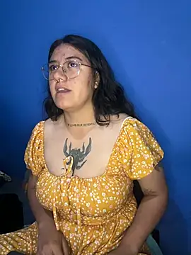 Snapshot of Mailly-Gabby_ chatting on August 8, 8:00 pm Mailly-Gabby online show from August 8, 8:00 pm
