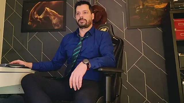 Snapshot of ChrisKox chatting on February 10, 2:16 pm ChrisKox online show from February 10, 2:16 pm