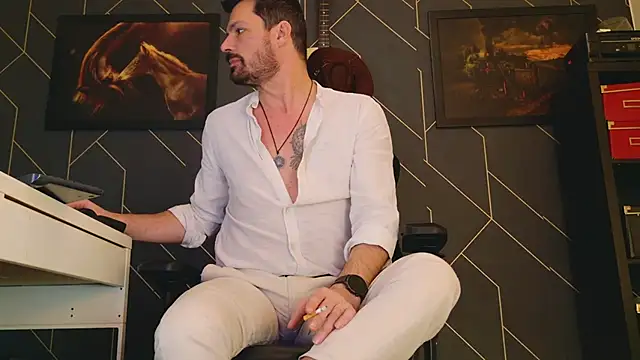 Snapshot of ChrisKox chatting on February 17, 2:09 am ChrisKox online show from February 17, 2:09 am