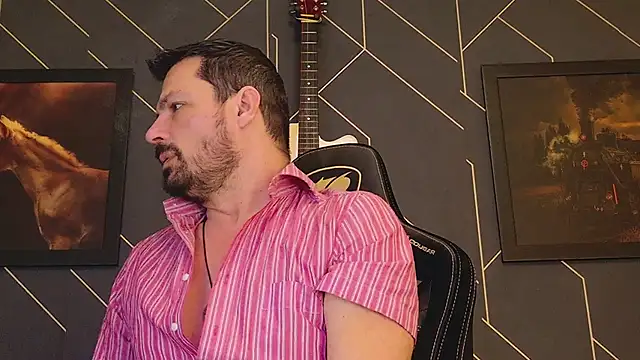 Snapshot of ChrisKox chatting on February 19, 3:39 am ChrisKox online show from February 19, 3:39 am