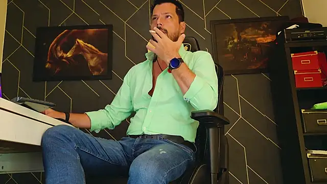 Snapshot of ChrisKox chatting on March 13, 5:00 am ChrisKox online show from March 13, 5:00 am