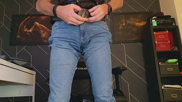 Snapshot of ChrisKox chatting on March 14, 7:37 am ChrisKox online show from March 14, 7:37 am