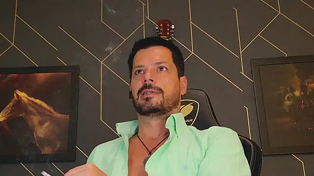 Snapshot of ChrisKox chatting on March 16, 2:10 am ChrisKox online show from March 16, 2:10 am