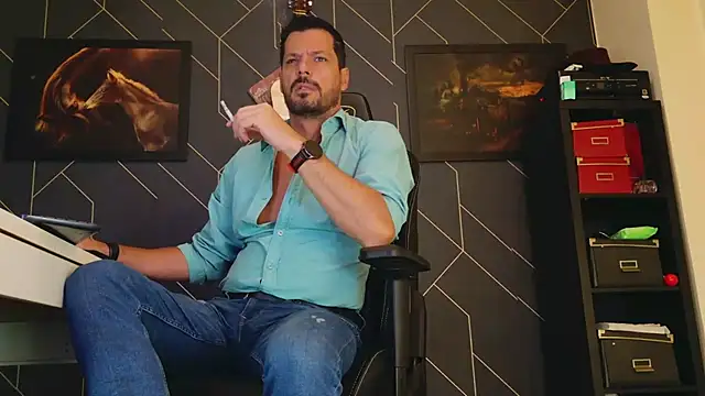 Snapshot of ChrisKox chatting on March 18, 4:58 am ChrisKox online show from March 18, 4:58 am