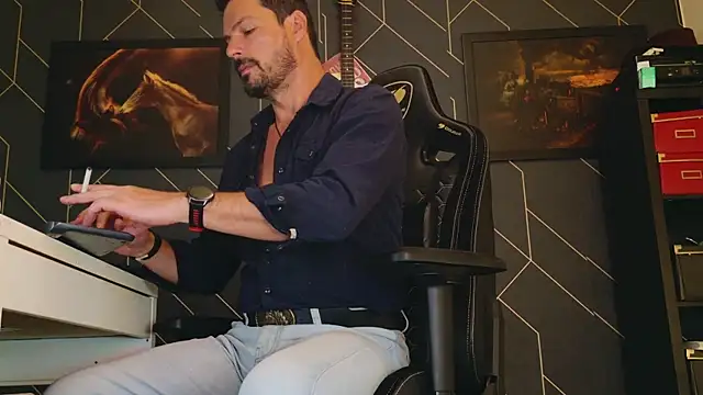 Snapshot of ChrisKox chatting on March 20, 3:45 am ChrisKox online show from March 20, 3:45 am