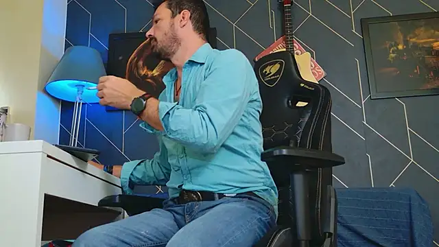 Snapshot of ChrisKox chatting on September 20, 6:36 am ChrisKox online show from September 20, 6:36 am