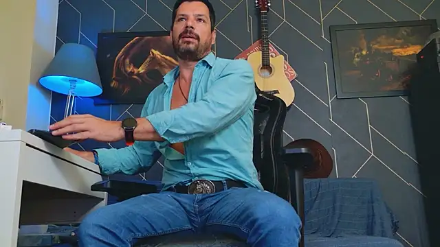 Snapshot of ChrisKox chatting on September 26, 5:33 am ChrisKox online show from September 26, 5:33 am