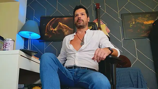 Snapshot of ChrisKox chatting on October 6, 4:04 pm ChrisKox online show from October 6, 4:04 pm