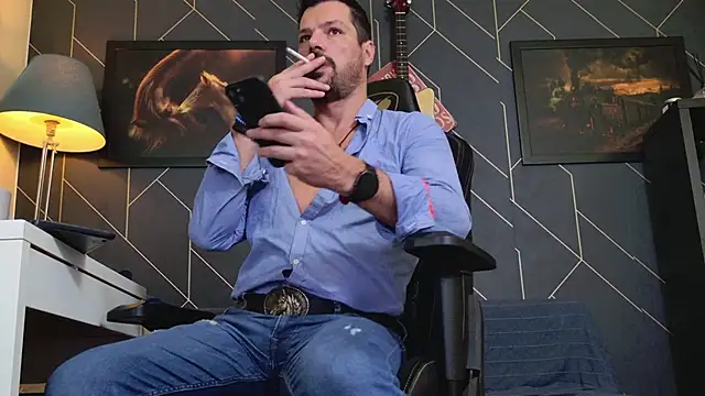 Snapshot of ChrisKox chatting on November 1, 6:15 am ChrisKox online show from November 1, 6:15 am