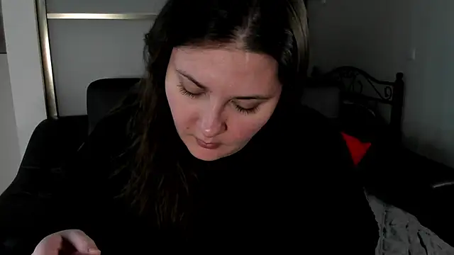 Snapshot of MarySwon chatting on February 18, 5:21 pm MarySwon online show from February 18, 5:21 pm