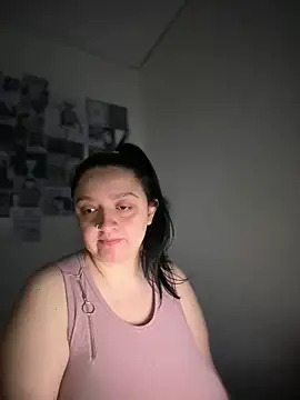 Snapshot of aliceayres797 chatting on April 26, 3:04 am aliceayres797 online show from April 26, 3:04 am