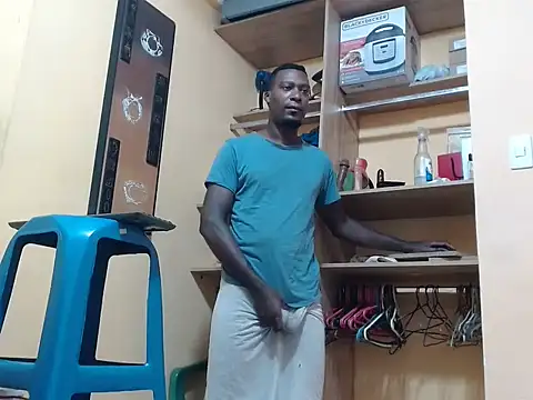 Snapshot of kurtbigcock chatting on January 17, 6:22 pm kurtbigcock online show from January 17, 6:22 pm