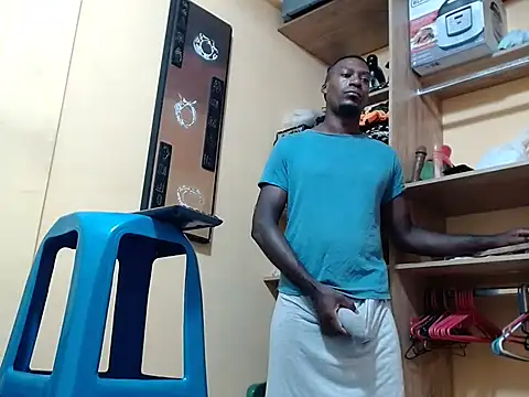 Snapshot of kurtbigcock chatting on February 7, 6:55 pm kurtbigcock online show from February 7, 6:55 pm