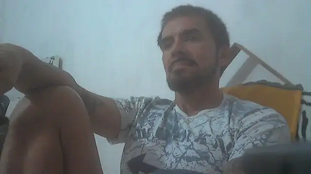 Snapshot of el_principe_hot chatting on December 4, 4:11 am el principe hot online show from December 4, 4:11 am