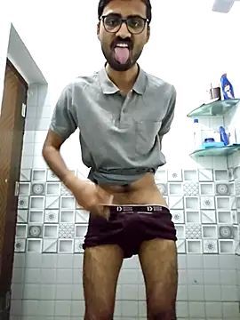 krishna8035 online show from December 16, 1:38 pm