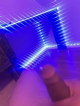 Snapshot of WLMGpa chatting on January 18, 3:09 am WLMGpa online show from January 18, 3:09 am