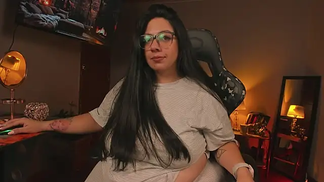 Snapshot of coraline_latin chatting on February 22, 9:15 pm coraline latin online show from February 22, 9:15 pm