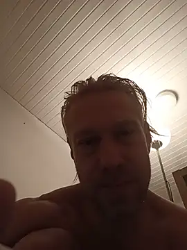 AthleticWomenizer2 online show from November 2, 1:41 am