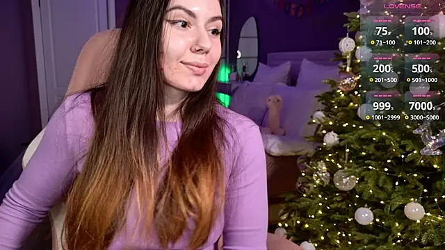 Snapshot of Foxohlove chatting on December 18, 2:06 pm Foxohlove online show from December 18, 2:06 pm