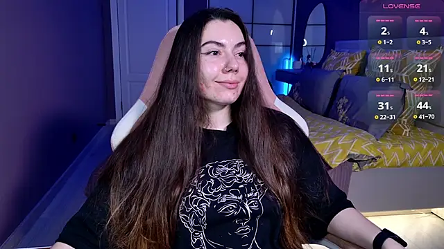 Snapshot of Foxohlove chatting on November 12, 7:13 pm Foxohlove online show from November 12, 7:13 pm