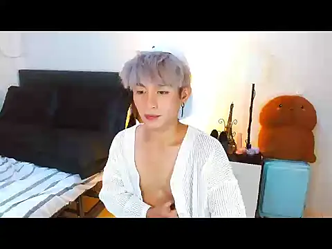 Snapshot of WildestTwink chatting on April 29, 2:54 pm WildestTwink online show from April 29, 2:54 pm