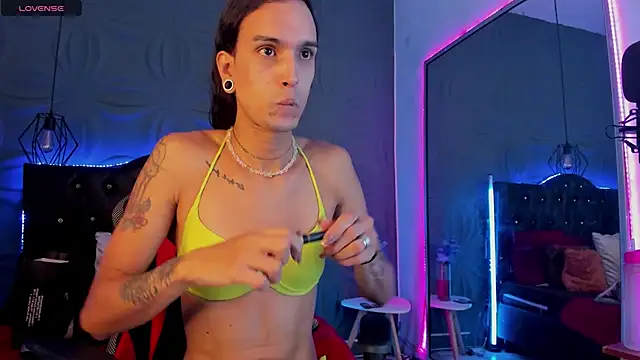 joaisaza online show from February 13, 5:58 am