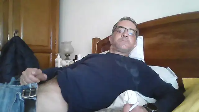 CarlosRocha73 online show from April 8, 11:21 am