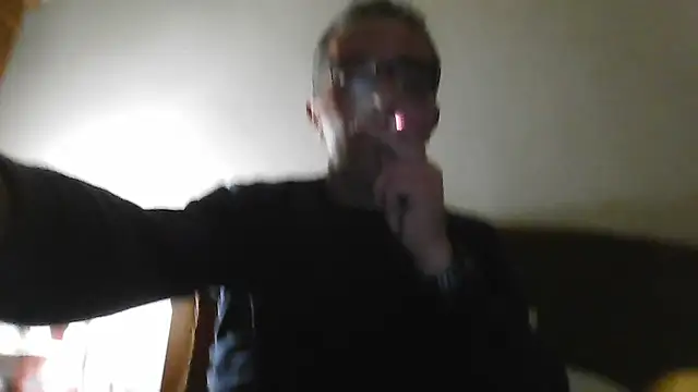 CarlosRocha73 online show from April 8, 11:27 pm