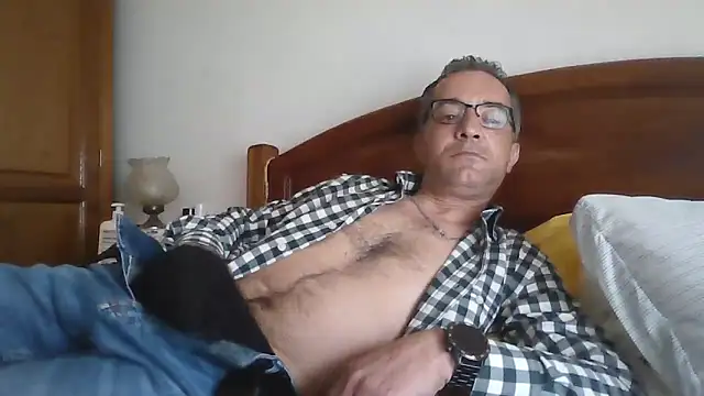 CarlosRocha73 online show from April 14, 4:13 pm