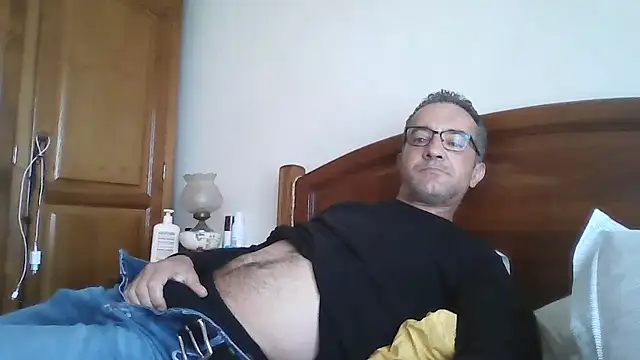 CarlosRocha73 online show from April 16, 10:49 am